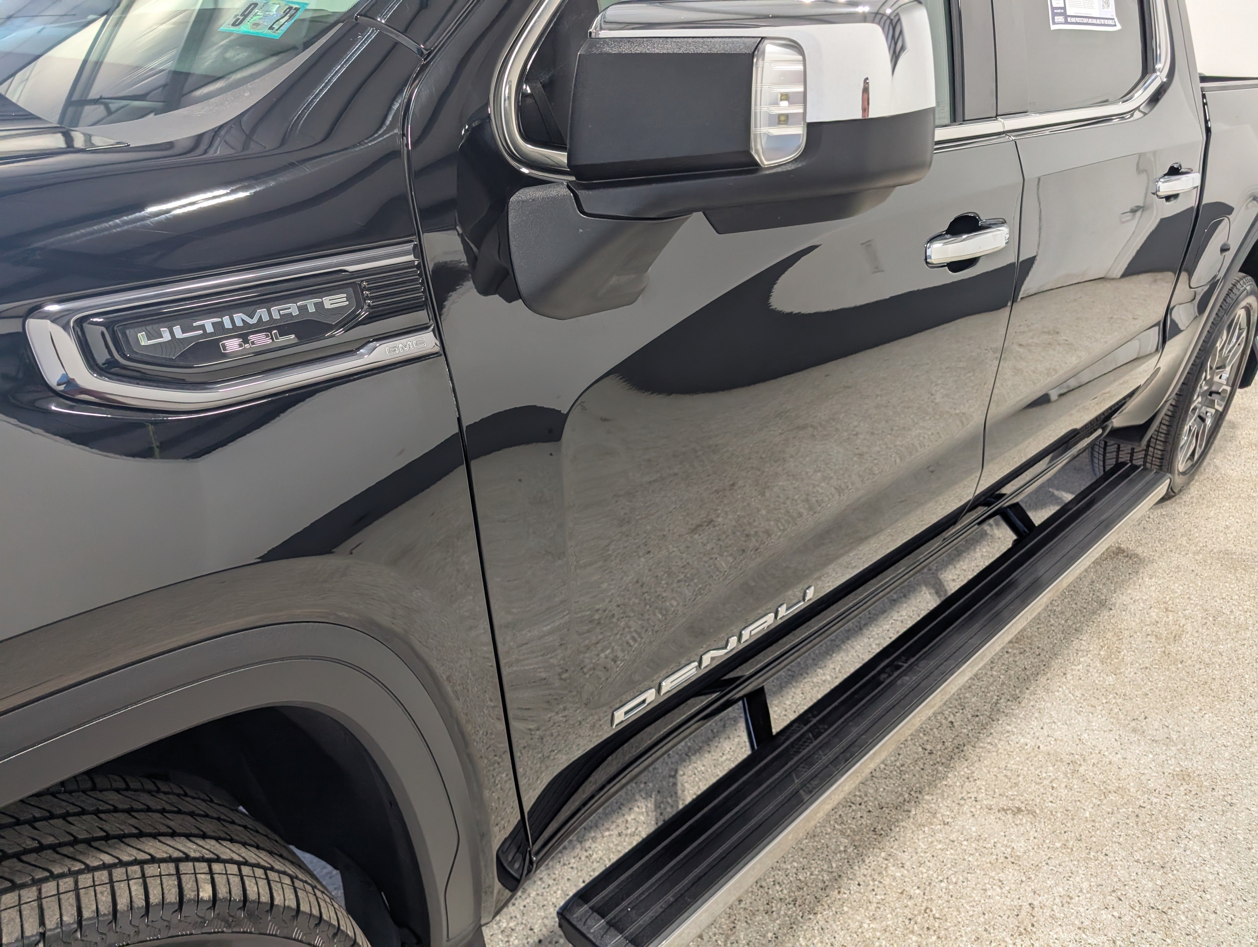 Used 2025 GMC Sierra 1500 Denali Ultimate AWD/4WD image 9