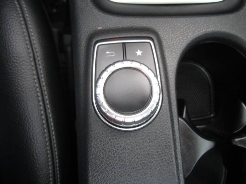 Used 2020 Mercedes-Benz GLA 250 4MATIC image 28