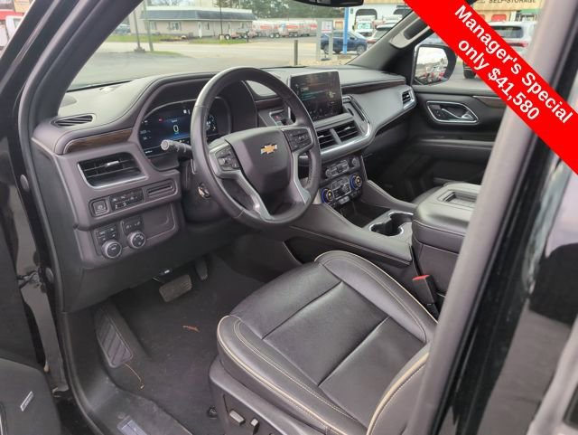 Used 2023 Chevrolet Suburban Premier image 12