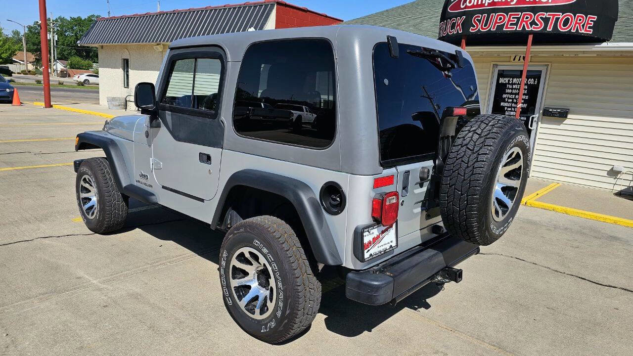 Used 2004 Jeep Wrangler SE AWD/4WD image 2