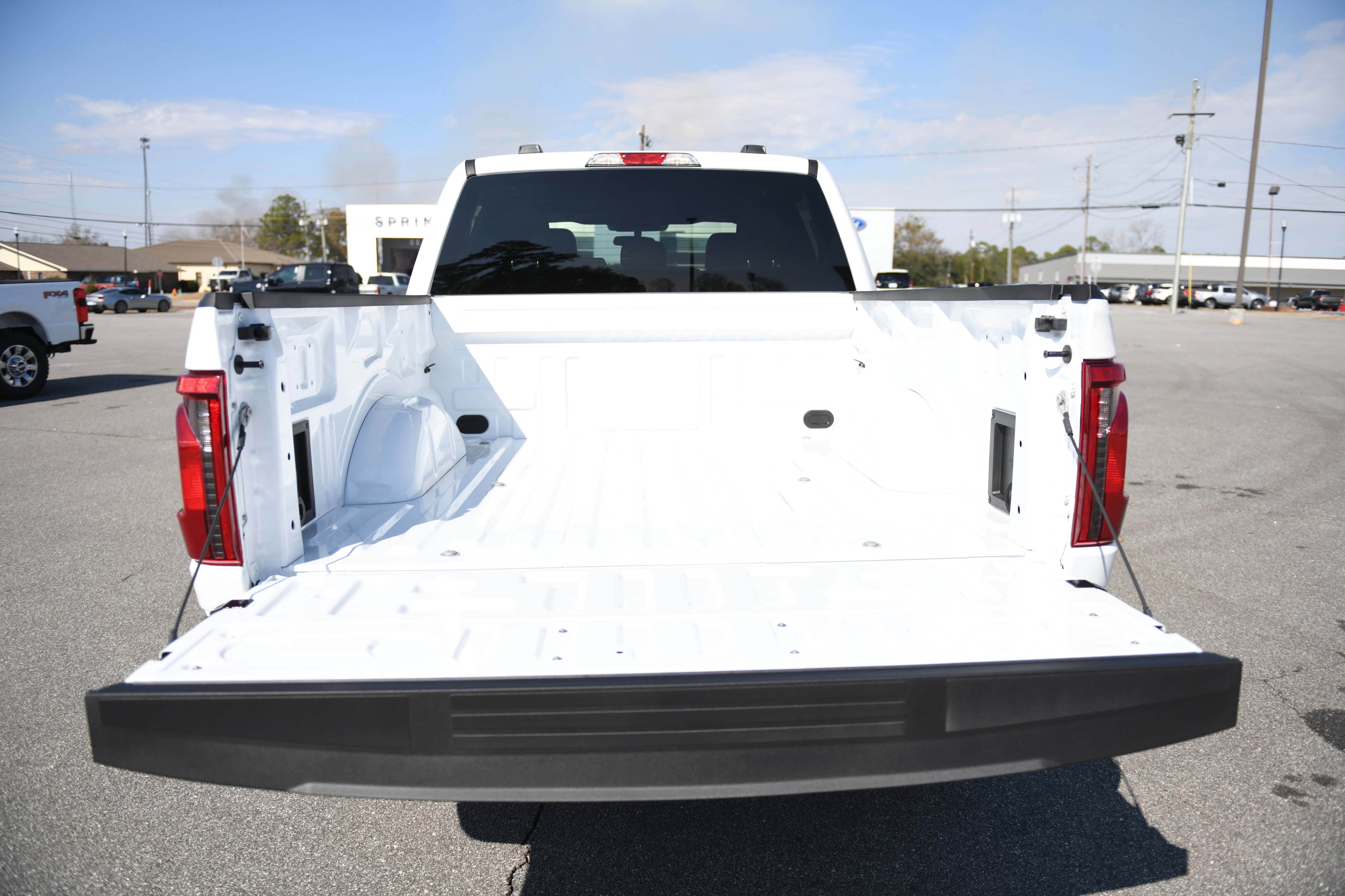 New 2026 Ford F150 XLT w/ XLT Black Appearance Package image 15