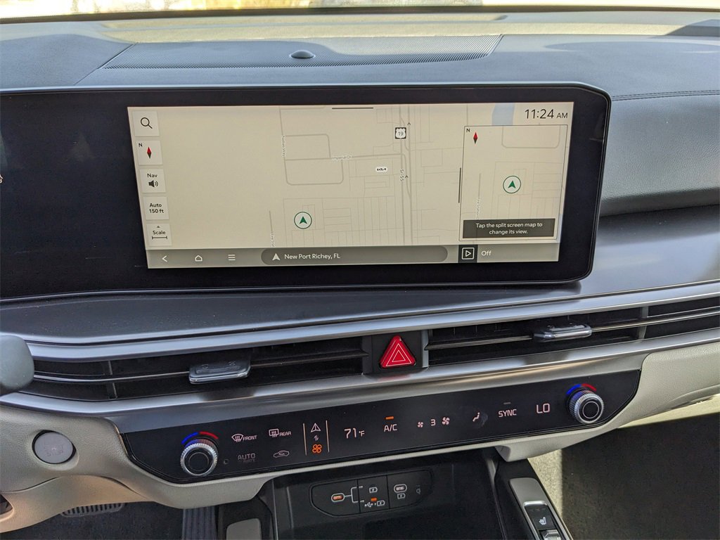 Certified 2025 Kia Sorento S w/ Panoramic Sunroof Package image 25