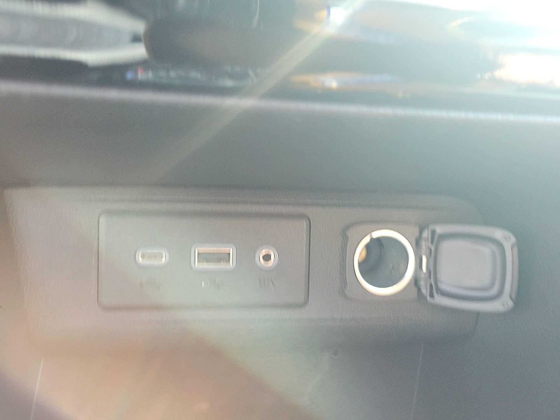 Used 2021 Buick Encore GX Preferred image 28