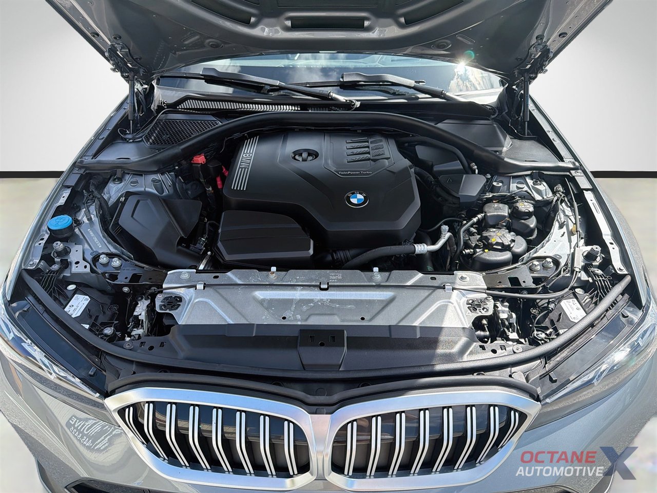 Used 2023 BMW 330i Sedan w/ M Sport Package RWD image 31