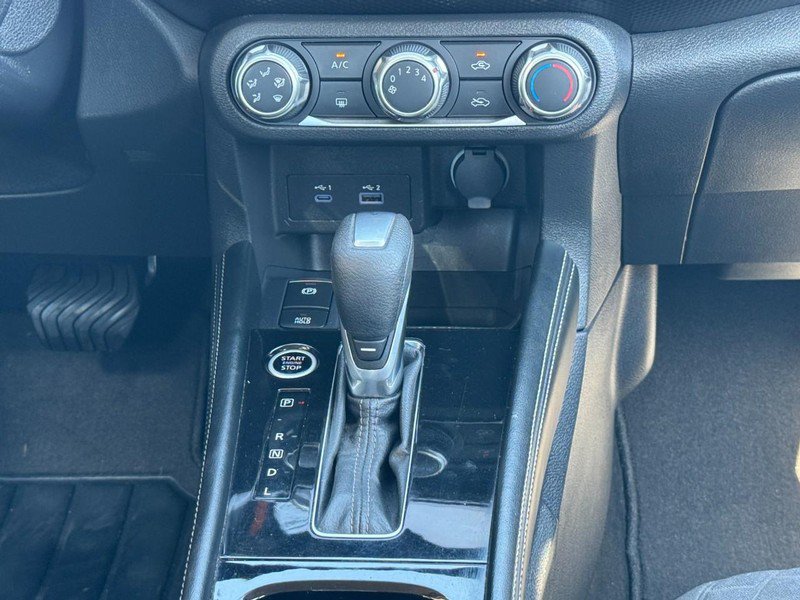 Used 2023 Nissan Kicks SV FWD image 14