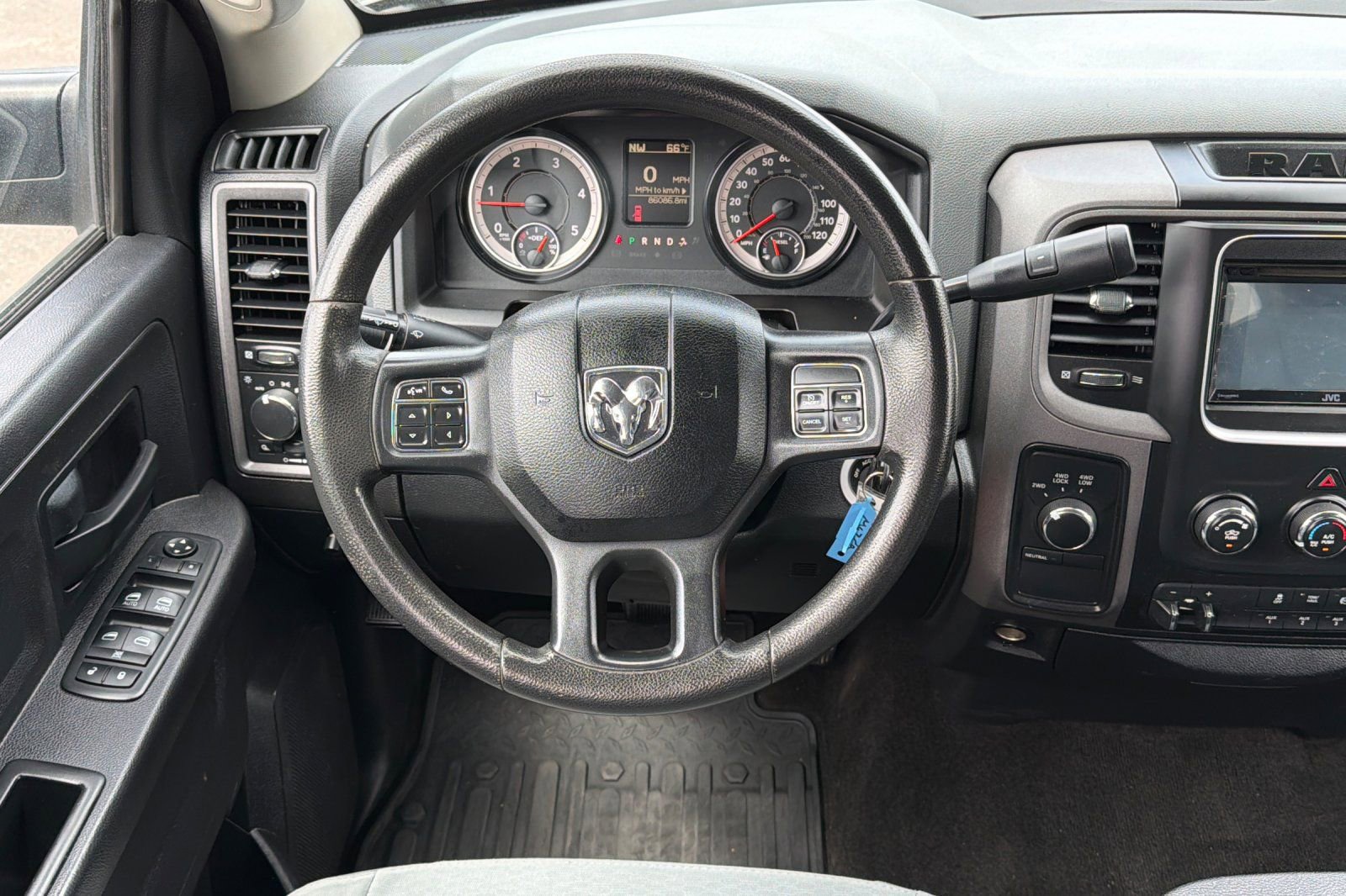 Used 2017 RAM 3500 Tradesman w/ Chrome Appearance Group AWD/4WD image 16