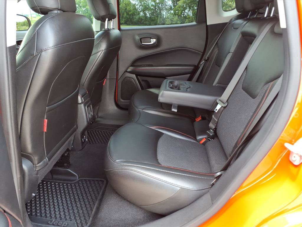 Used 2020 Jeep Compass Trailhawk w/ Cold Weather Group AWD/4WD image 23