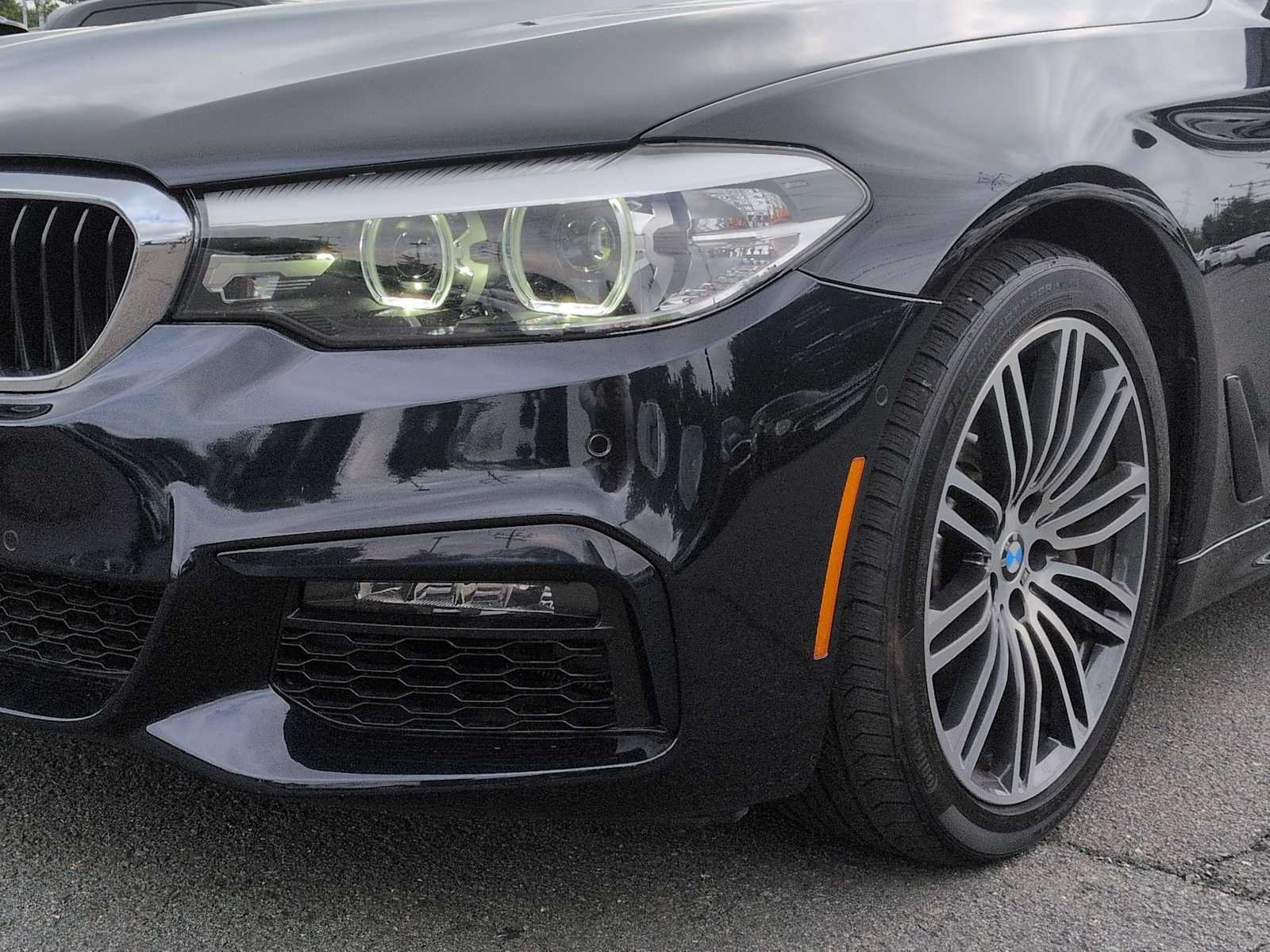 Used 2020 BMW 540i xDrive w/ M Sport Package AWD/4WD image 11