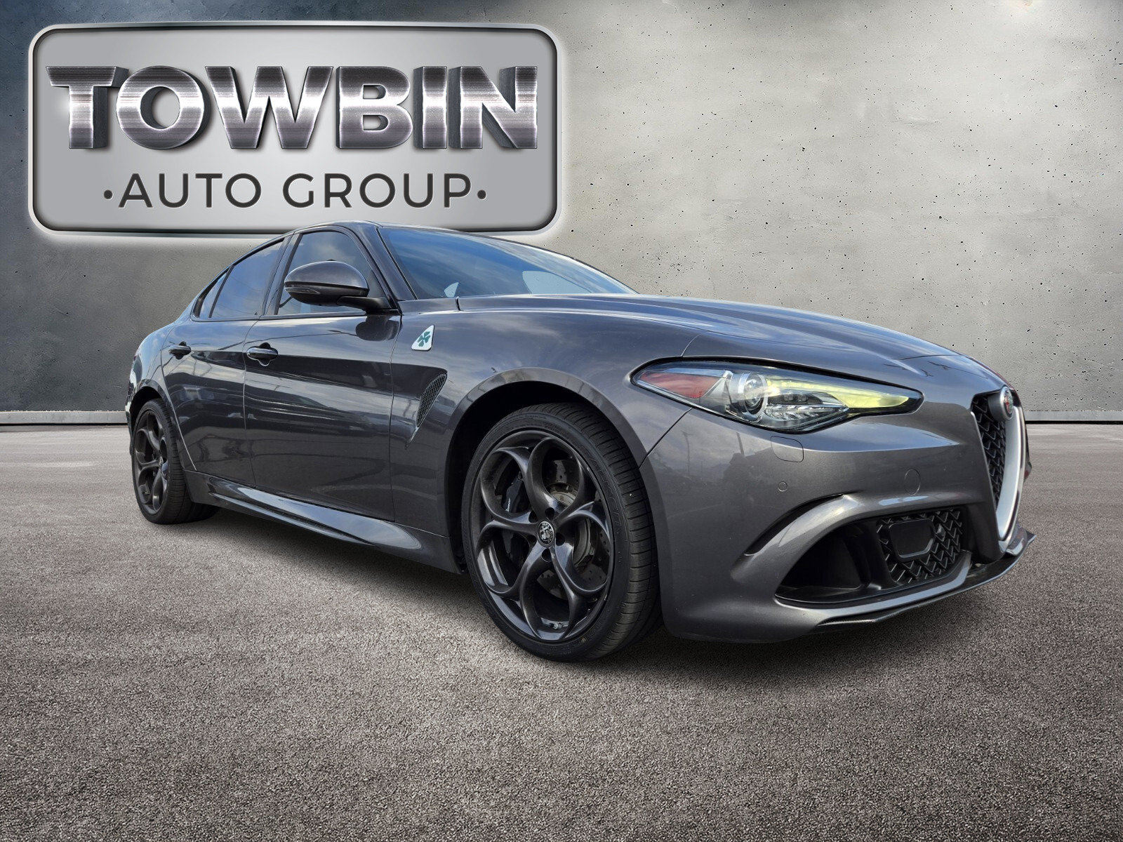 Used 2019 Alfa Romeo Giulia Quadrifoglio RWD image 2