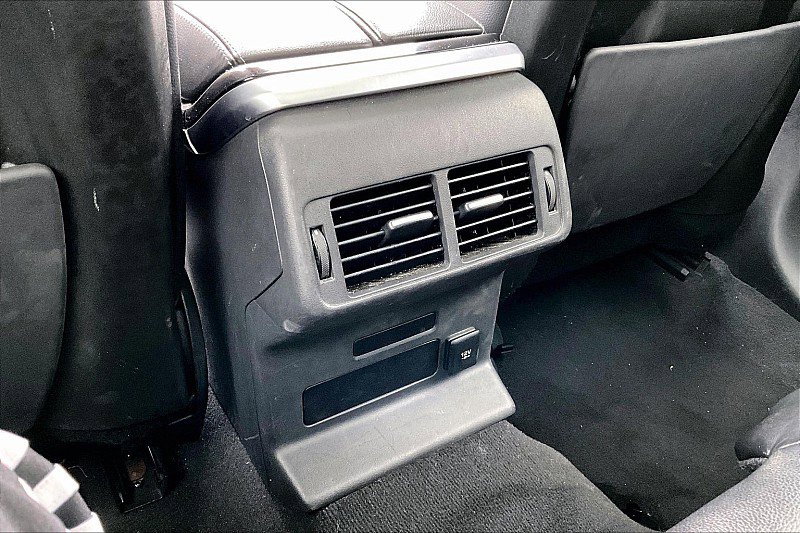 Used 2020 Land Rover Range Rover Velar S image 23