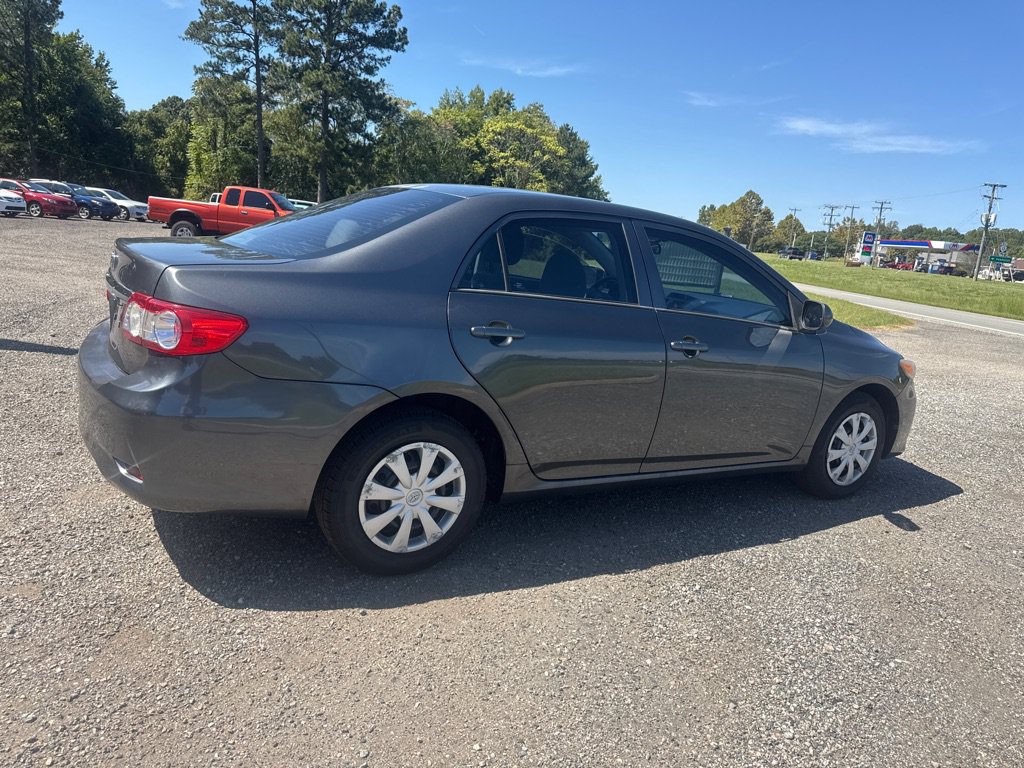 Used 2013 Toyota Corolla L FWD image 7