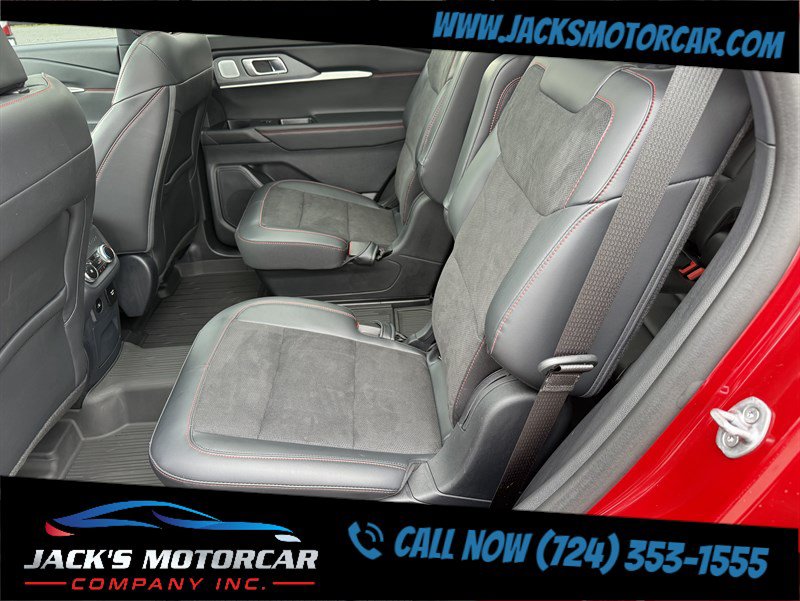 Used 2025 Ford Explorer ST AWD/4WD image 22