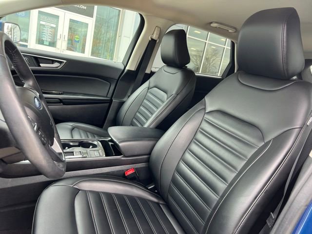 Used 2020 Ford Edge SEL w/ Convenience Package image 17
