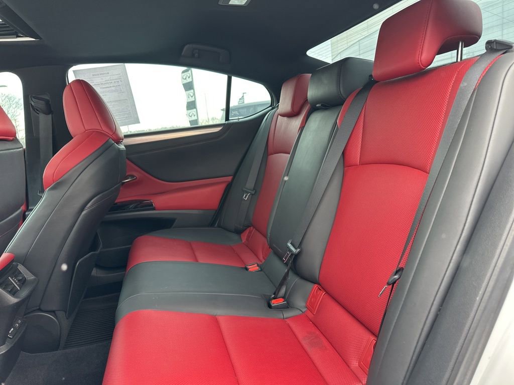 Used 2022 Lexus ES 300h F Sport w/ Accessory Package image 35