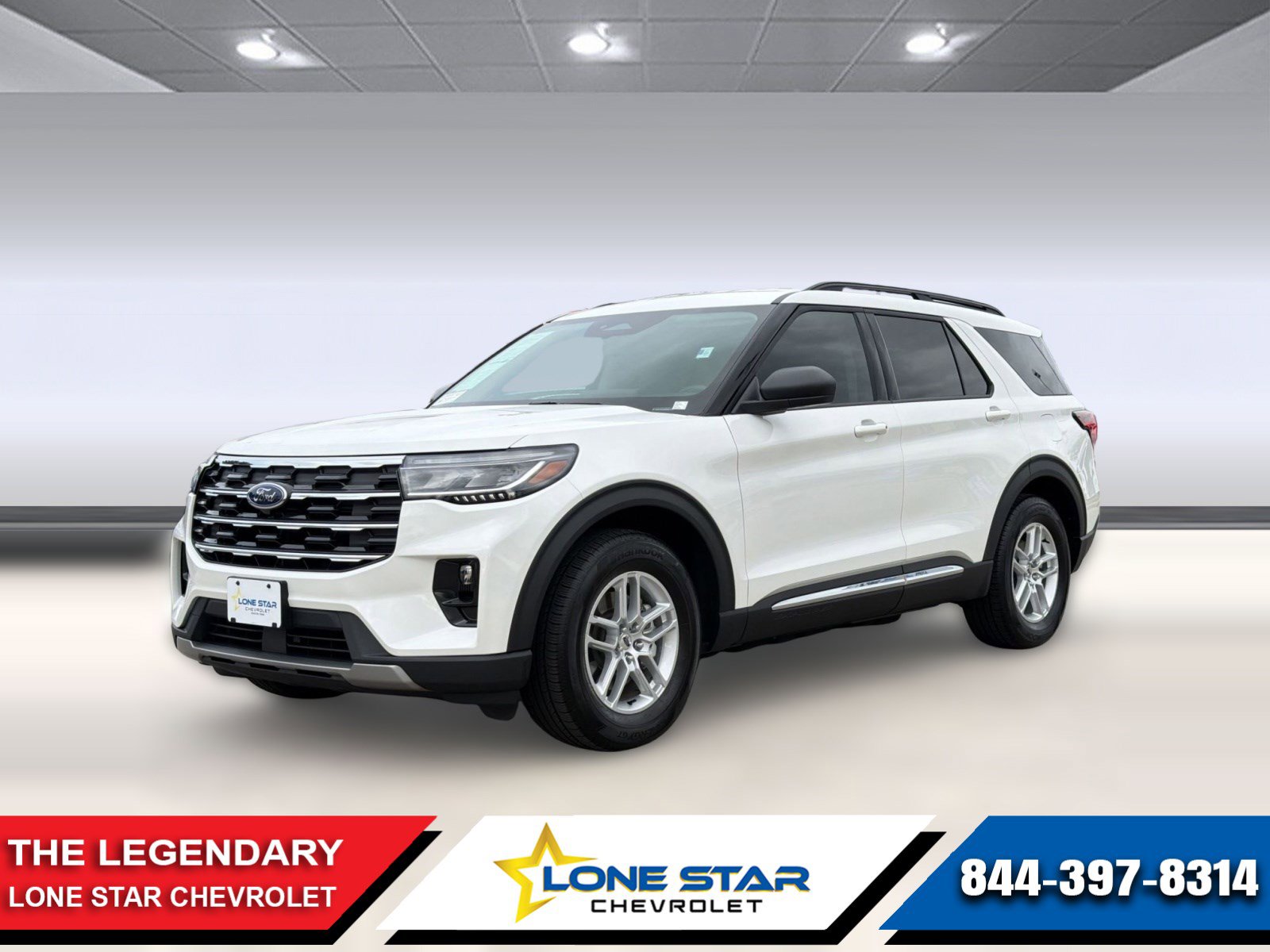 Used 2025 Ford Explorer Active w/ Active Comfort Package image 1