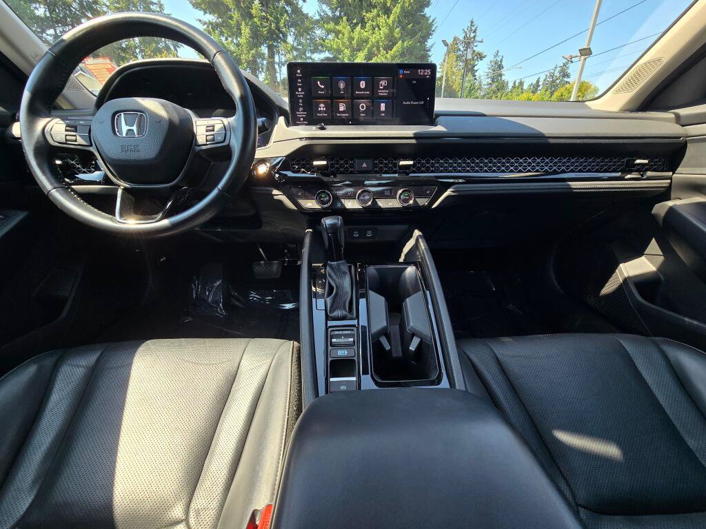 Certified 2023 Honda Accord EX-L image 2
