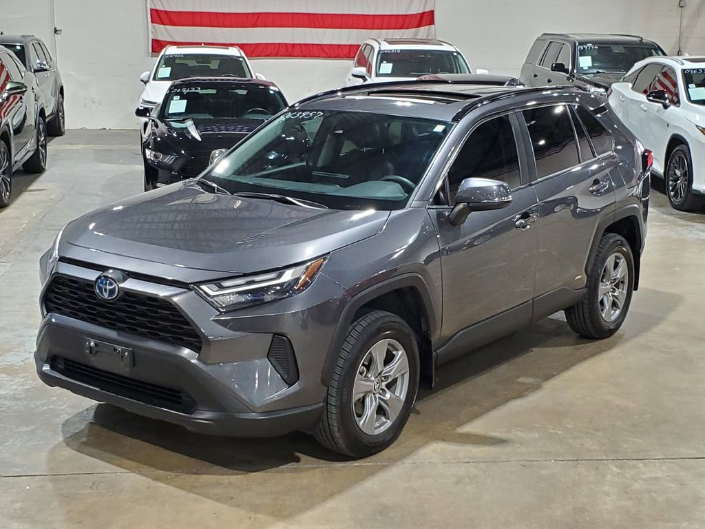 Used 2022 Toyota RAV4 XLE w/ Convenience Package AWD/4WD image 37