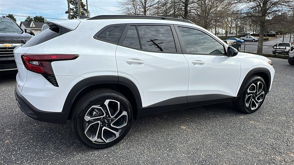 New 2026 Chevrolet Trax RS w/ Driver Confidence Package image 5