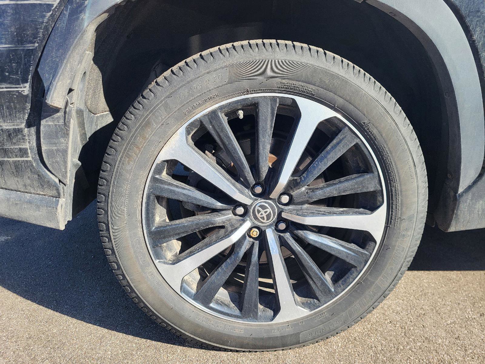 Used 2021 Toyota Highlander XSE image 13