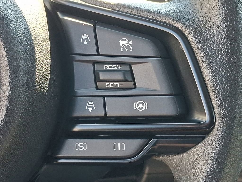 Used 2025 Subaru Crosstrek 2.0i Premium image 22