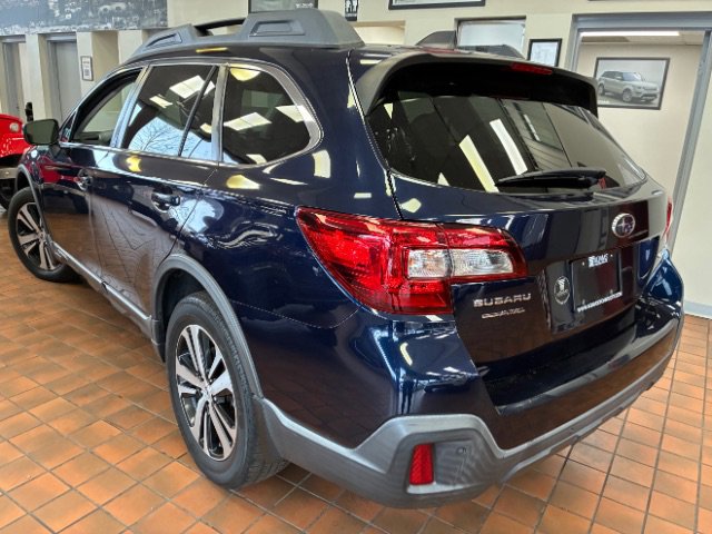 Used 2018 Subaru Outback 2.5i Limited AWD/4WD image 7