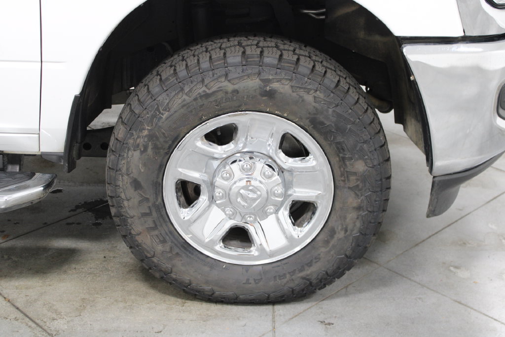 Used 2022 RAM 2500 Big Horn AWD/4WD image 16
