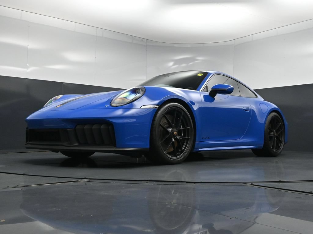 Used 2025 Porsche 911 Carrera GTS RWD image 23