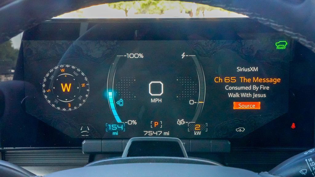 Used 2025 GMC Hummer EV 2X w/ LPO, Cargo Utility Package image 38