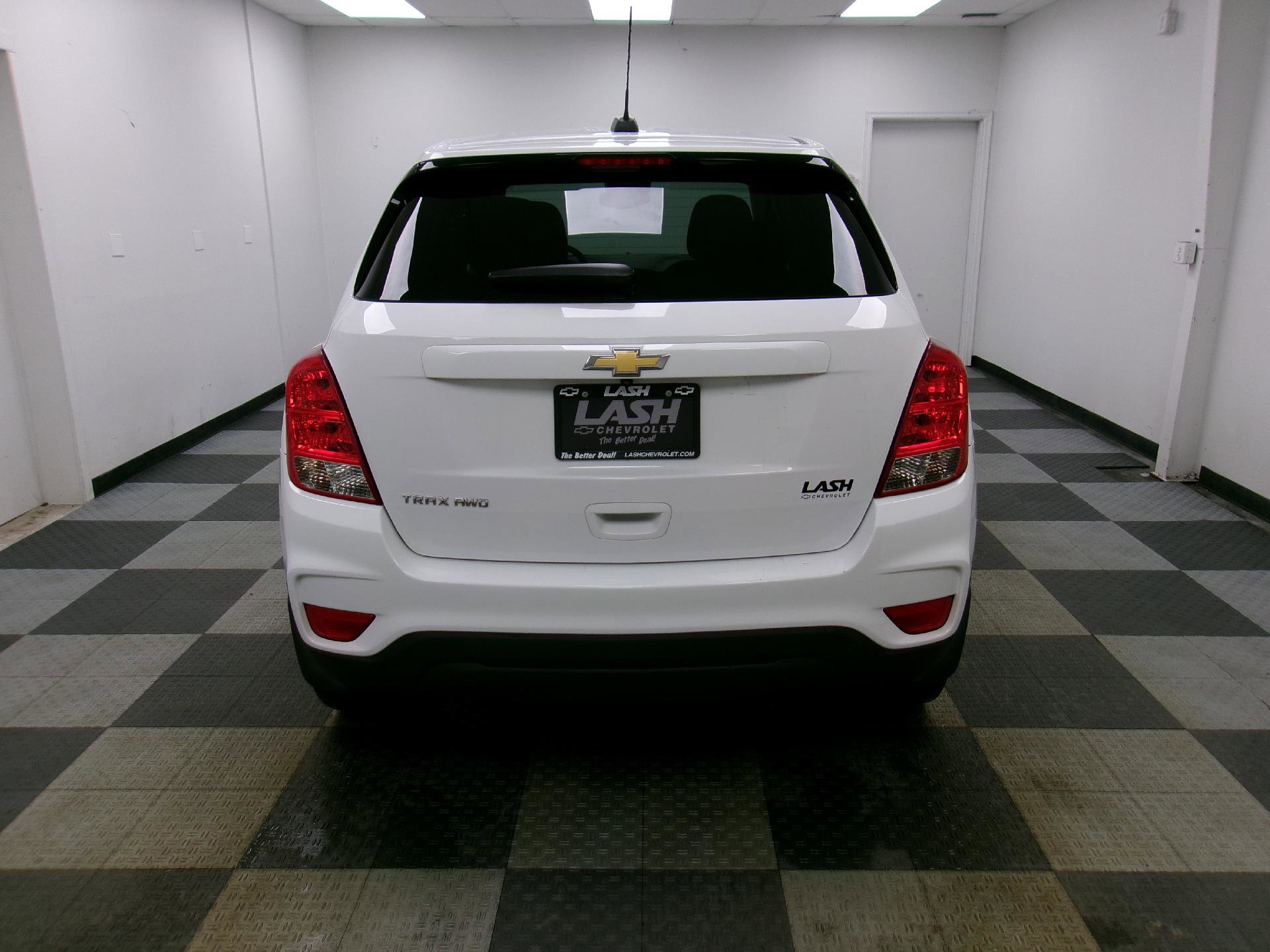 Used 2020 Chevrolet Trax LS w/ Tint and Cruise Package image 12
