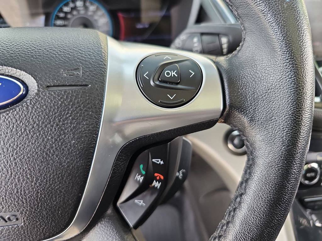 Used 2013 Ford C-MAX SEL image 12