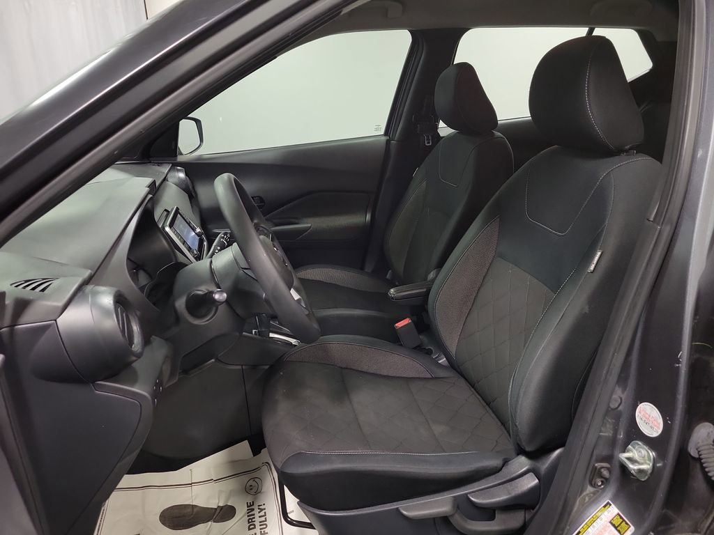 Used 2020 Nissan Kicks S image 14