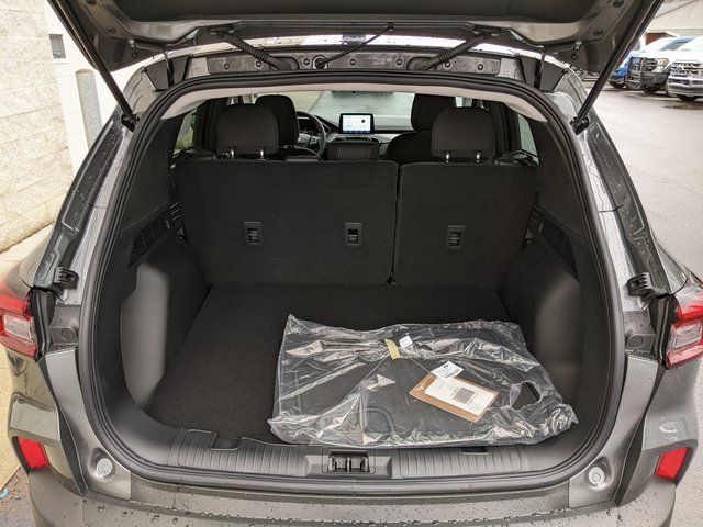 Used 2025 Ford Escape Active w/ Cold Weather Package image 20