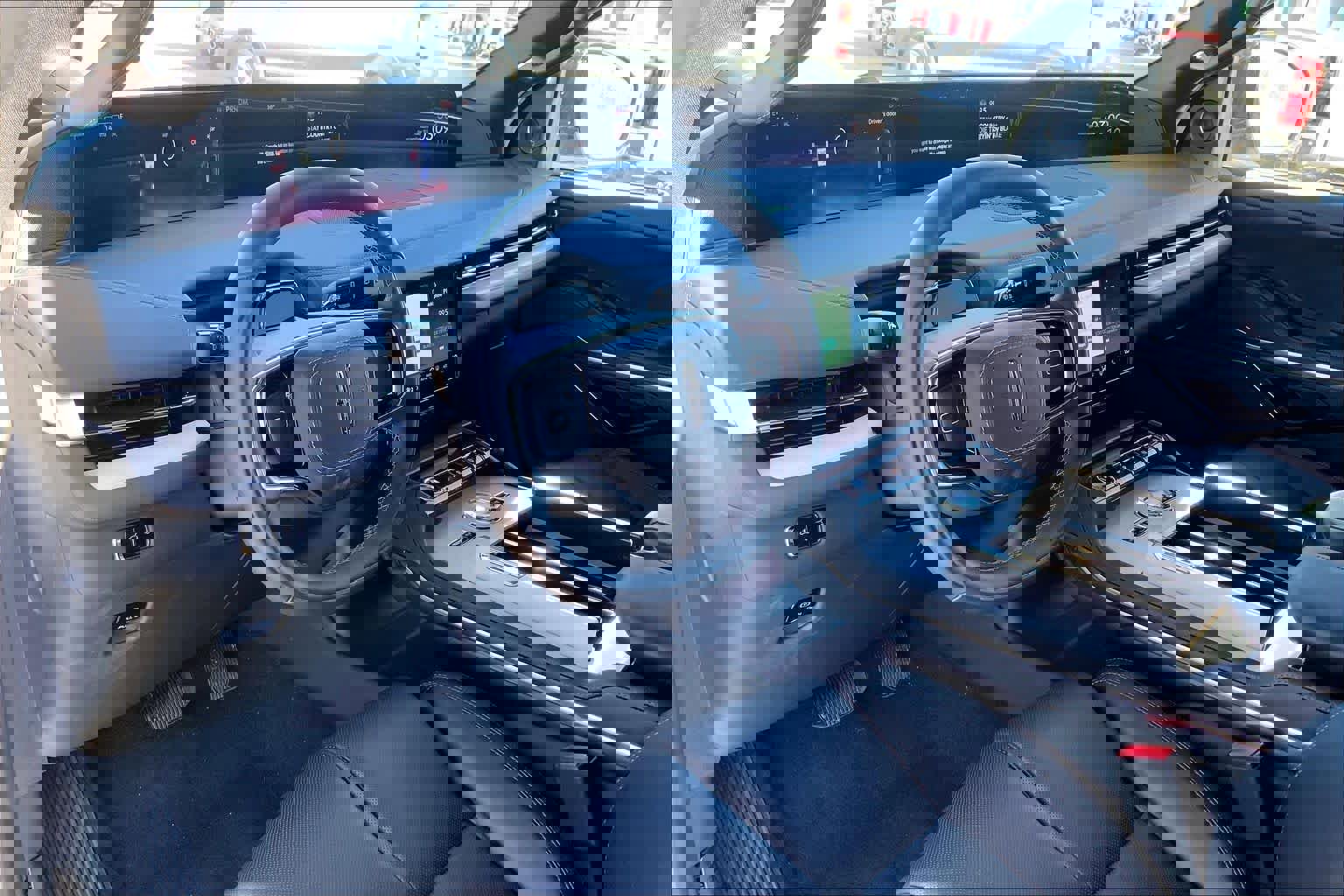 New 2026 Lincoln Navigator L Reserve w/ Jet Appearance Package image 8