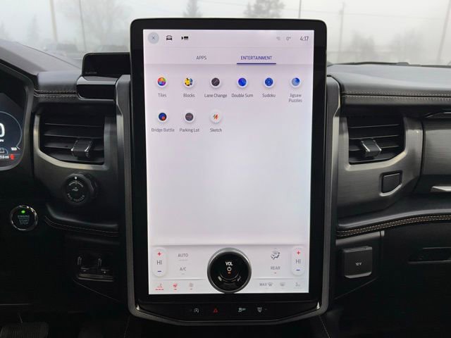 Used 2024 Ford Expedition Max Platinum AWD/4WD image 21