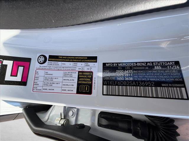 Certified 2025 Mercedes-Benz E 53 AMG e 4MATIC Sedan image 27