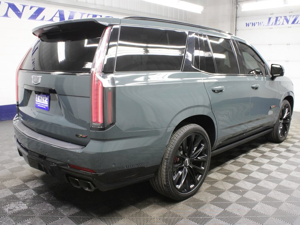 Used 2026 Cadillac Escalade V AWD/4WD image 6