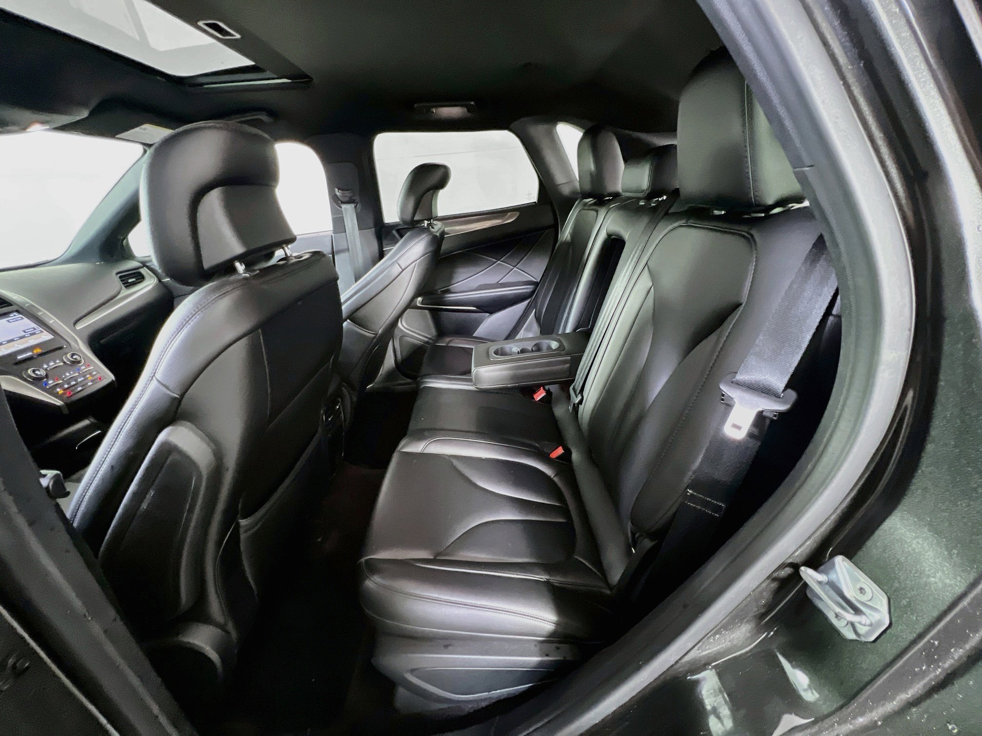 Used 2017 Lincoln MKC Premiere image 24