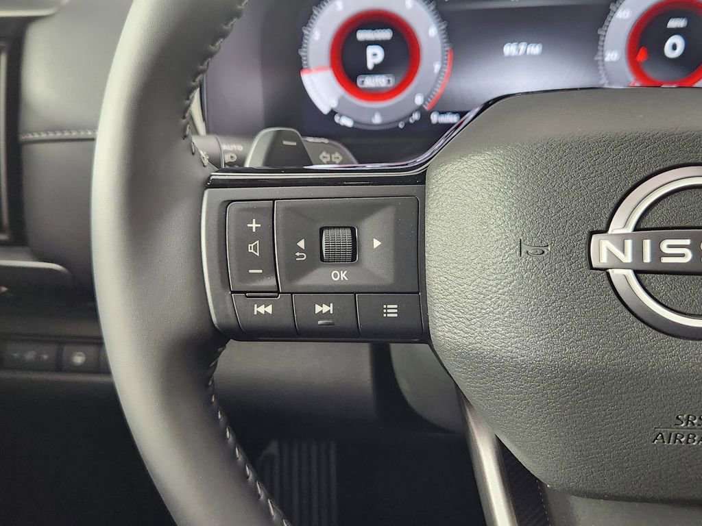 New 2026 Nissan Pathfinder SL image 18