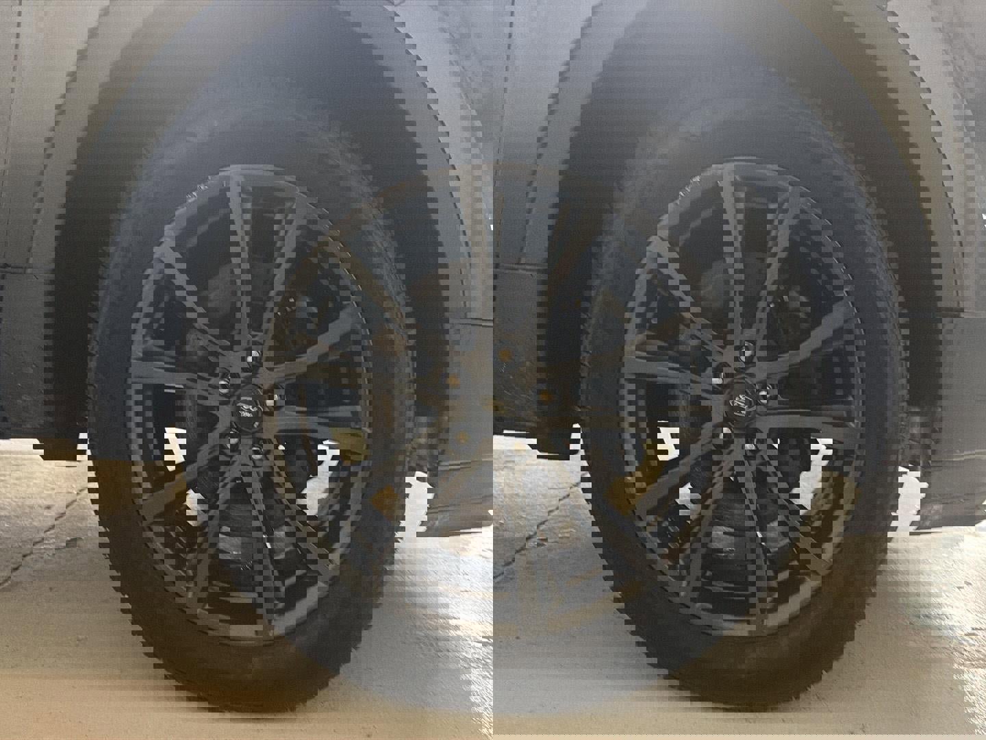 Used 2018 Ford Explorer XLT w/ Equipment Group 202A image 32