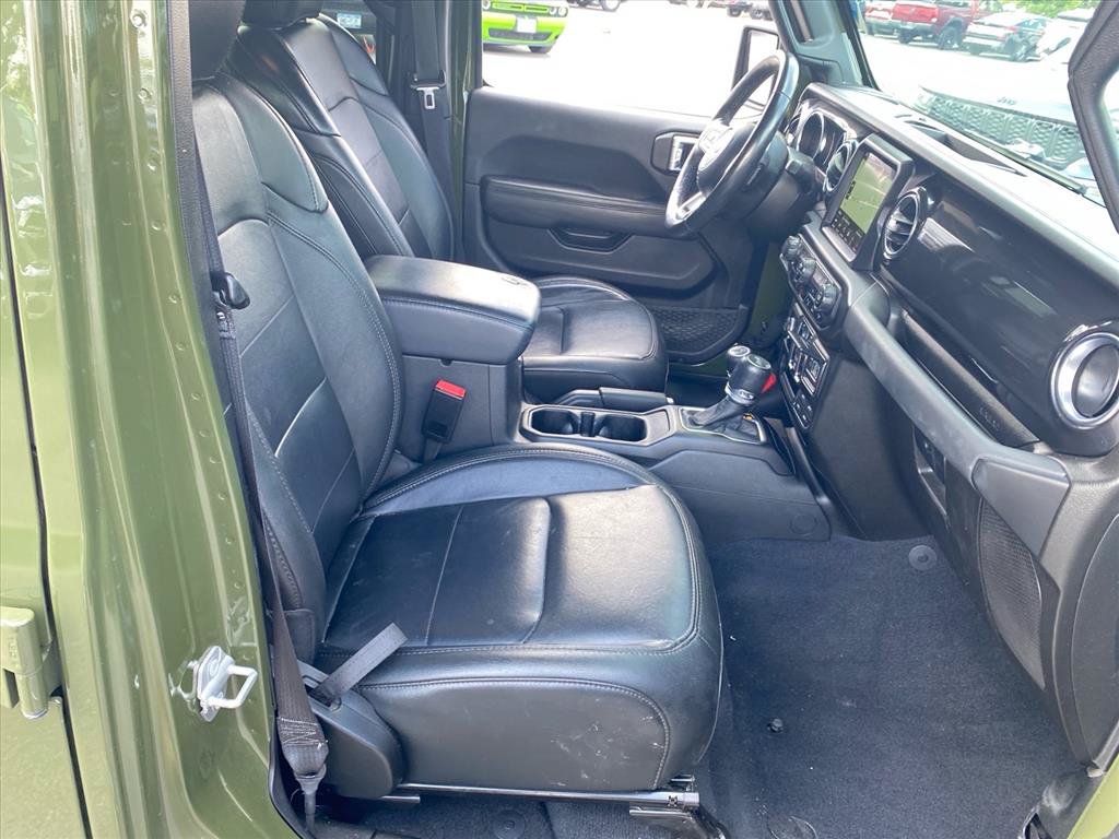Used 2023 Jeep Wrangler Unlimited Sahara AWD/4WD image 26