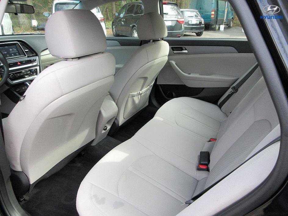 Used 2018 Hyundai Sonata SE image 17
