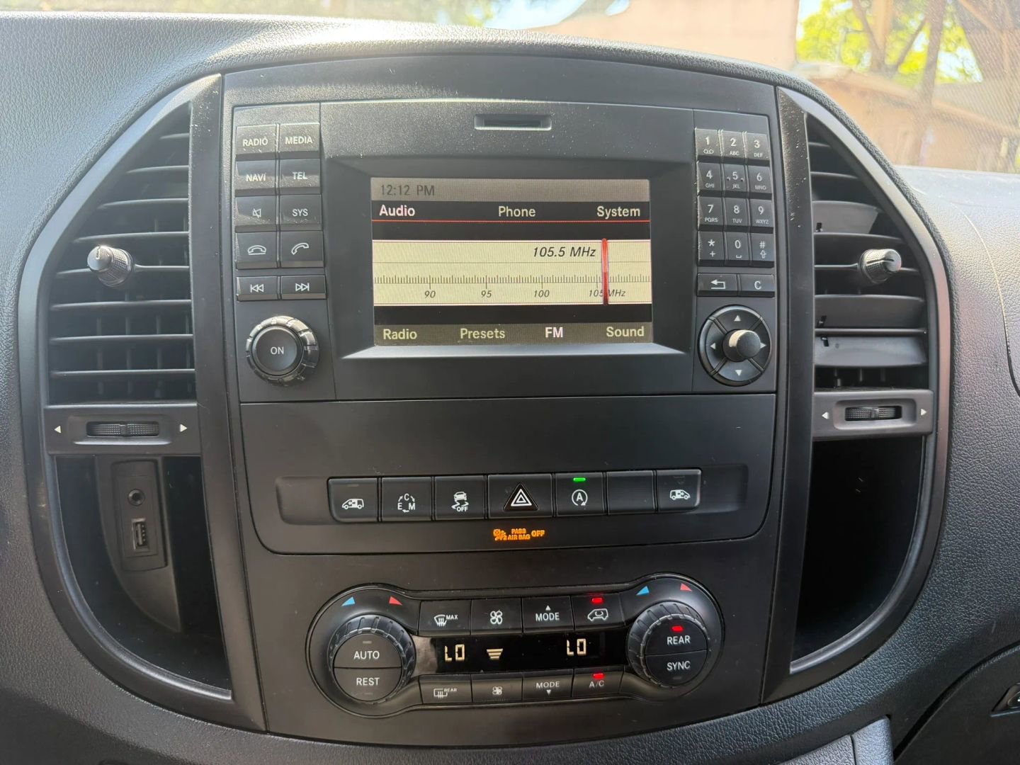 Used 2019 Mercedes-Benz Metris Passenger image 23