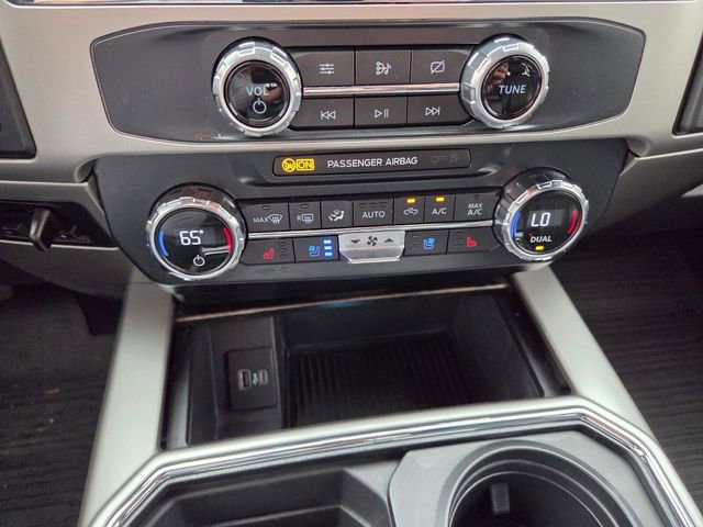 Used 2022 Ford F250 Lariat w/ Black Appearance Package image 29