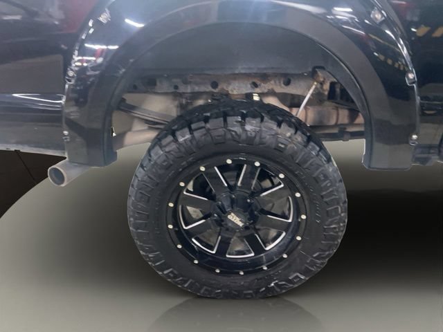 Used 2017 Ford F150 XLT w/ Equipment Group 302A Luxury AWD/4WD image 18