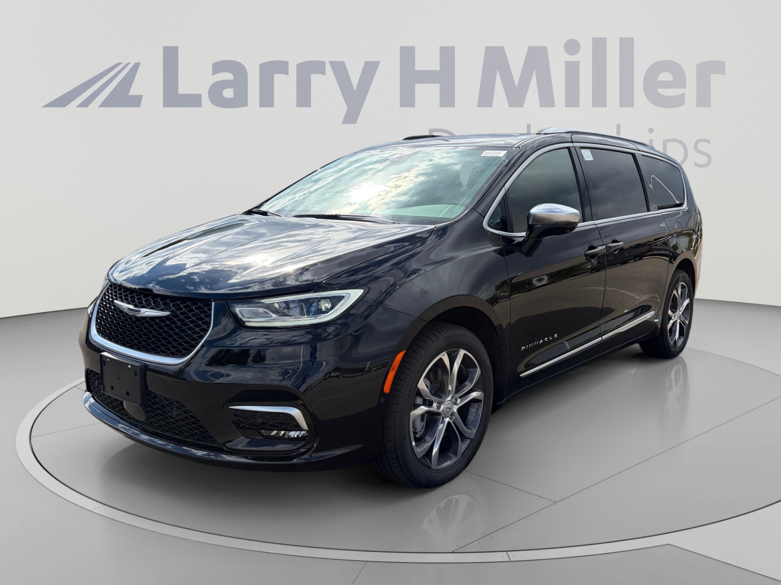 New 2026 Chrysler Pacifica Pinnacle AWD/4WD image 1