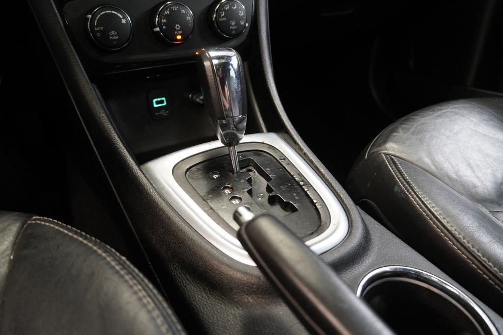 Used 2012 Chrysler 200 Limited w/ Sun/Sound Group image 20