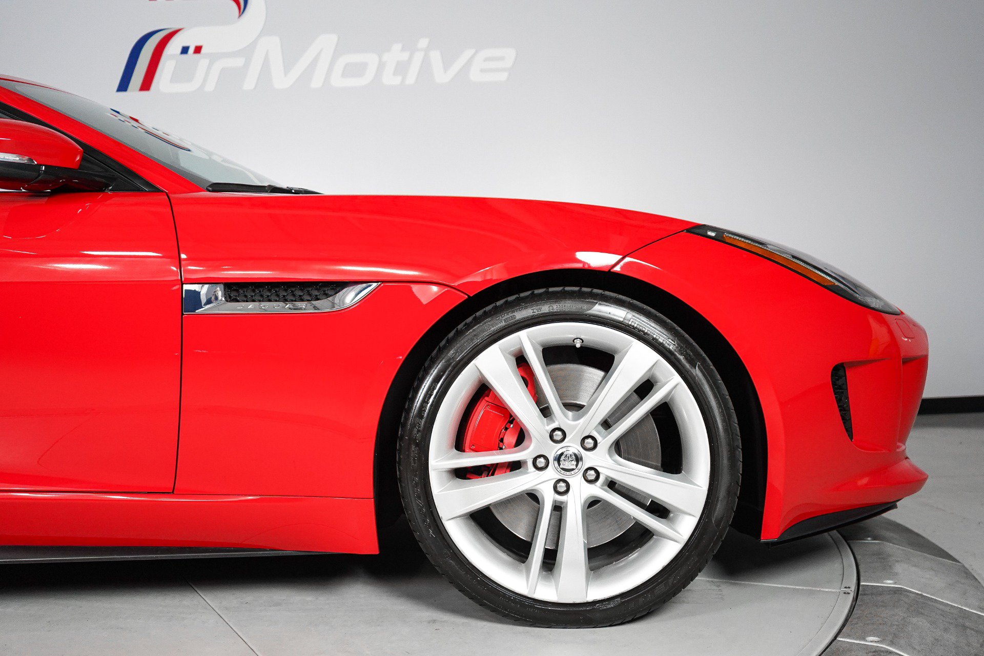 Used 2014 Jaguar F-TYPE S RWD image 27