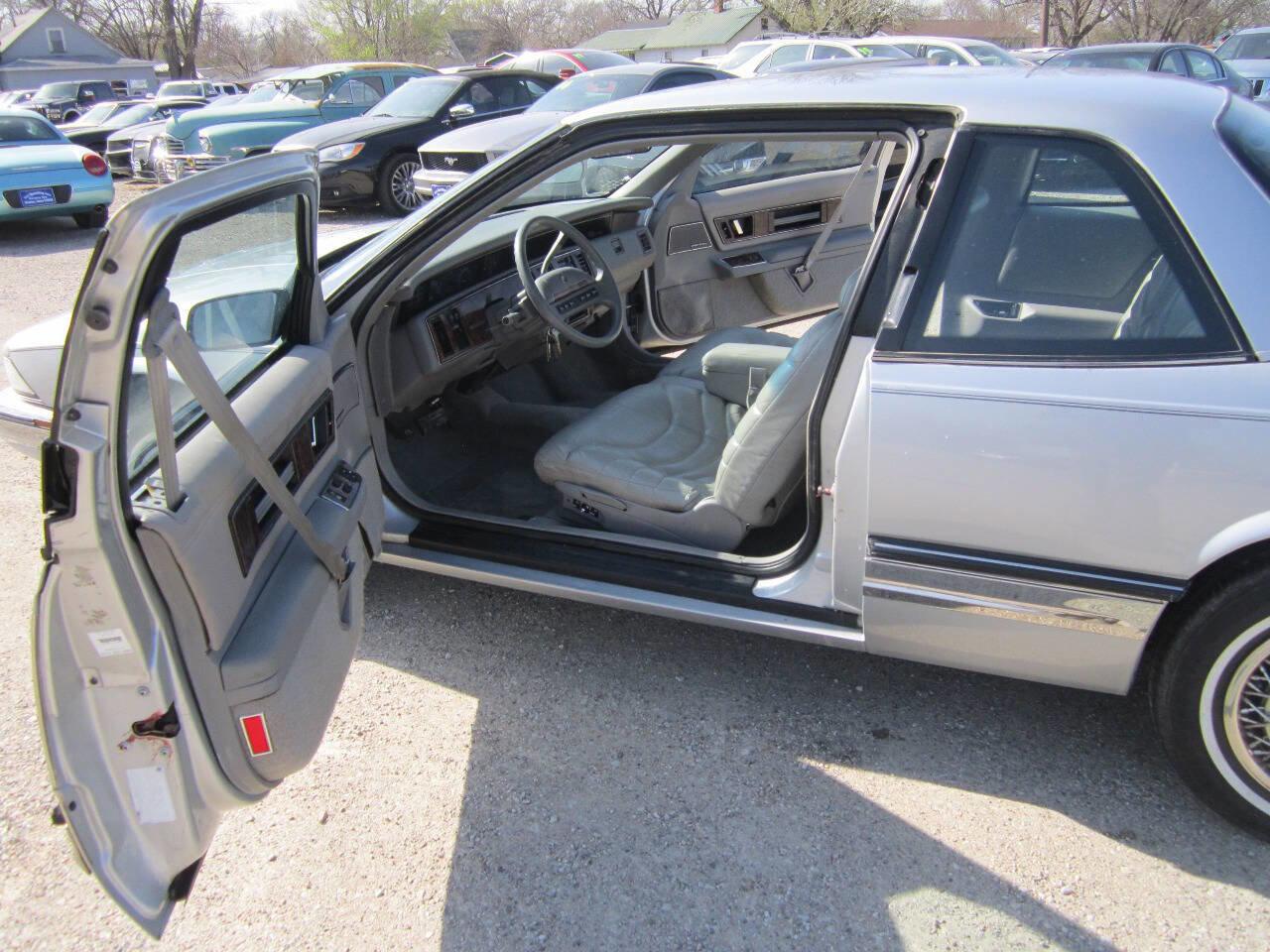 Used 1993 Buick Regal Limited image 9