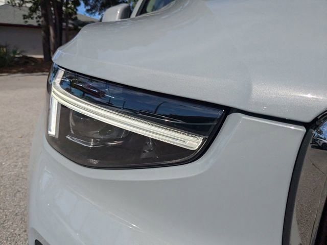 New 2025 Volvo XC40 B5 Plus w/ Protection Package Premier AWD/4WD image 13