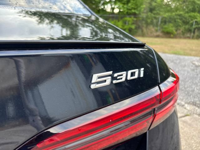Used 2024 BMW 530i w/ M Sport Package RWD image 9